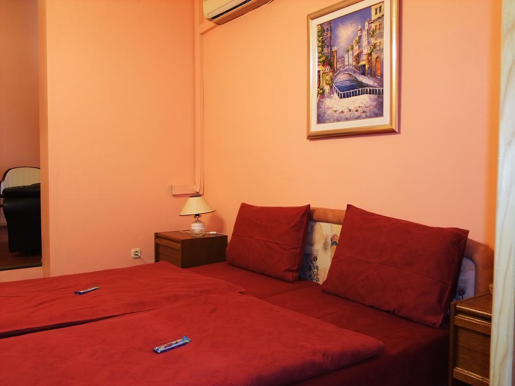 Bed & Breakfast Vila Stanisic โปเชกา ห้อง รูปภาพ